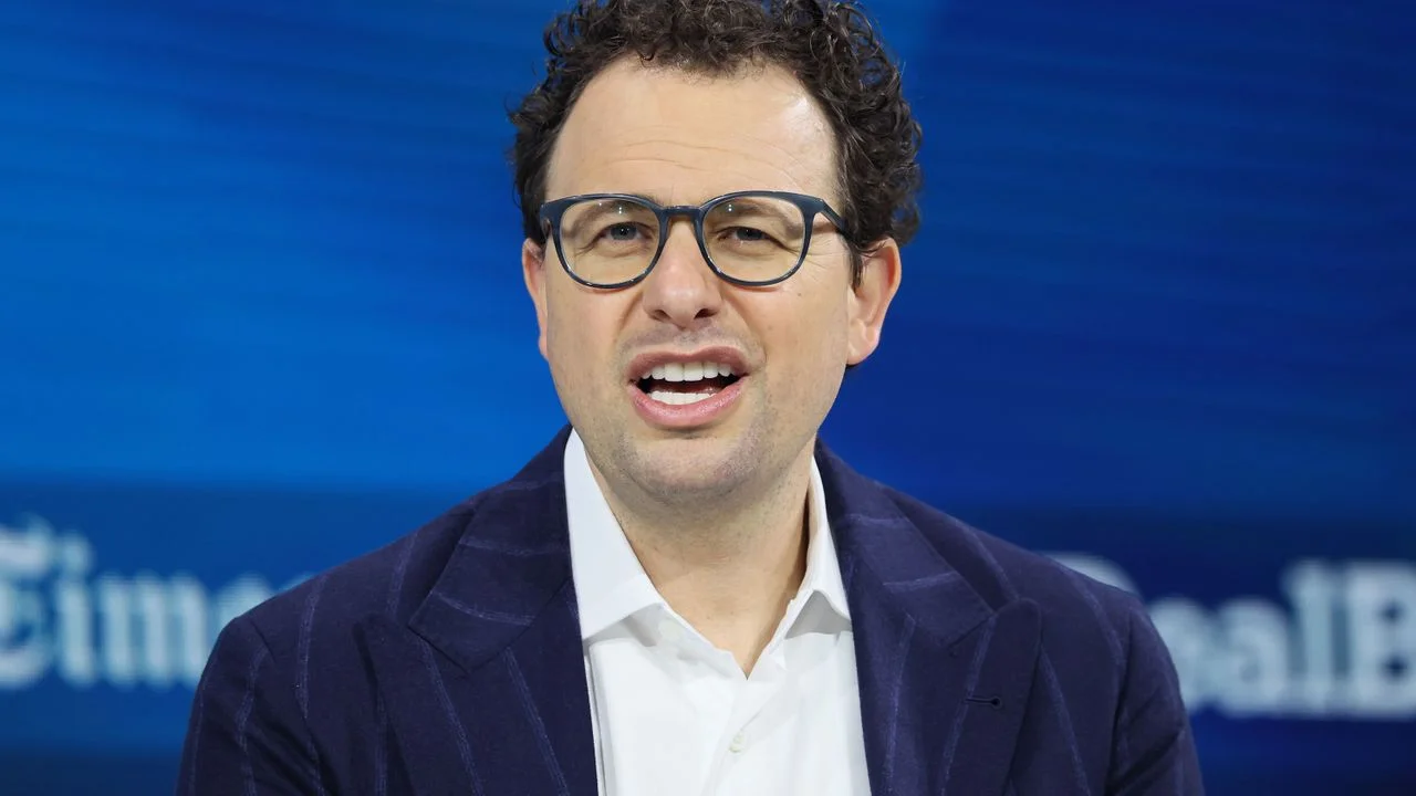 'Straight up lies': Anthropic CEO attacks OpenAI's US military announcement in leaked memo — as new report suggests company is back in talks with Pentagon