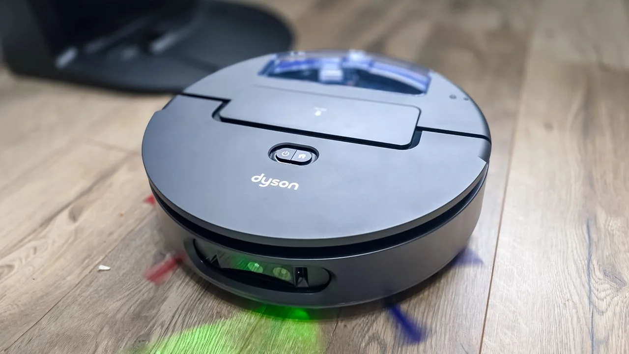 Dyson Spot+Scrub Ai robot vacuum review